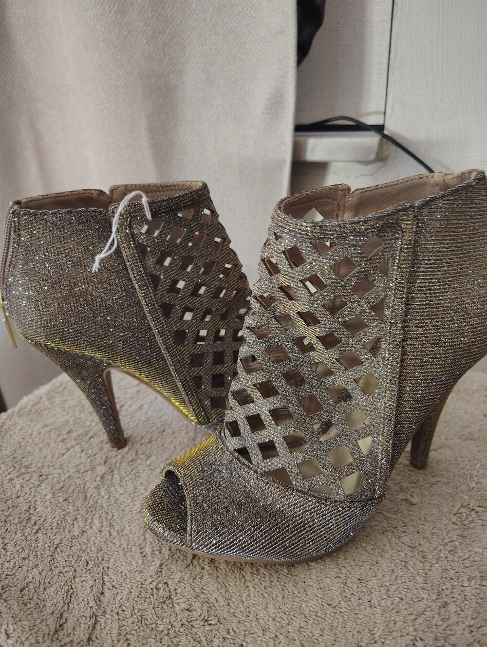 Glitter Lattice Peep-Toe High Heel Booties - Gold